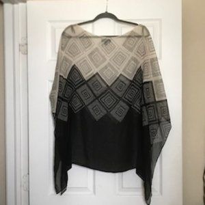 Bebe split shoulder flowy blouse